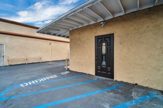 1830 Rosecrans ave, Gardena, CA for lease Interior Photo- Image 2 of 11