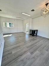 1010-1012 S Robertson Blvd, Los Angeles, CA for lease Interior Photo- Image 2 of 5