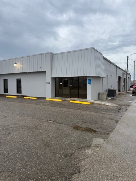 1412-1414 Viscaya Pky, Cape Coral, FL for lease - Building Photo - Image 1 of 18