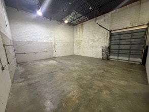 3551-3557 NW 79th Ave, Miami, FL for lease Interior Photo- Image 2 of 6