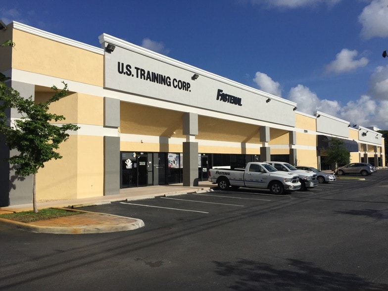 2201 N Andrews Ave, Pompano Beach, FL for lease - Building Photo - Image 3 of 14