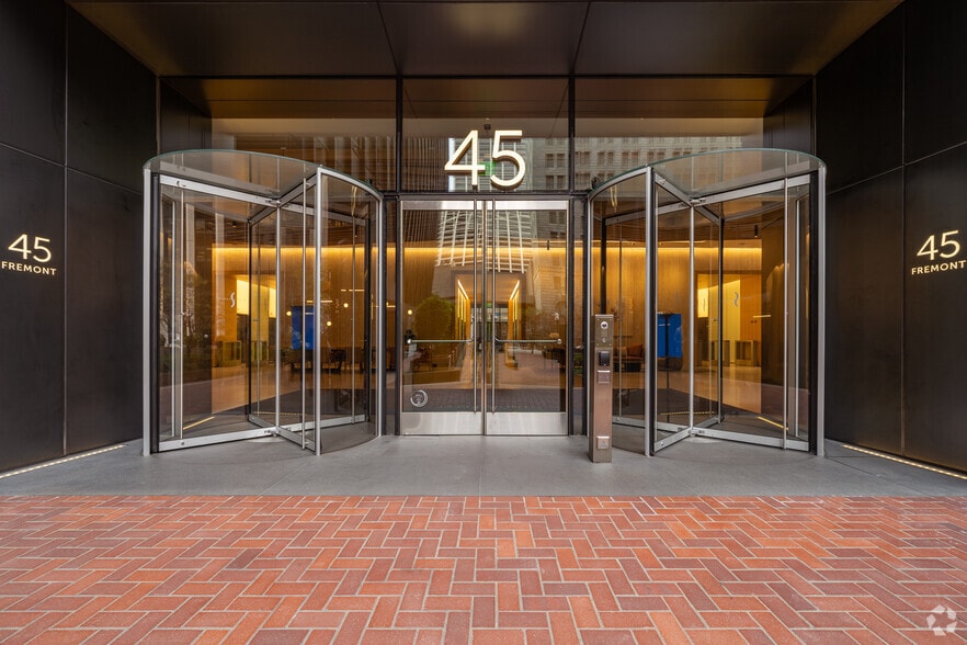 45 Fremont St, San Francisco, CA à louer - Photo du bâtiment - Image 2 de 11