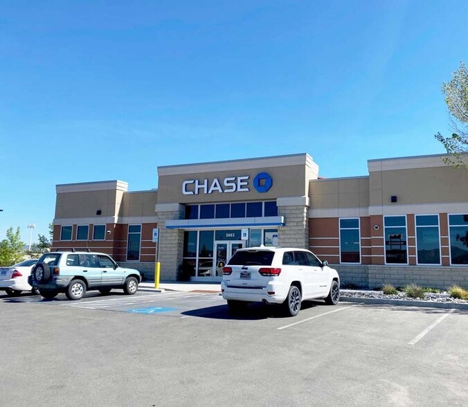 3665-3883 S Carson St, Carson City, NV for lease - Building Photo - Image 3 of 9