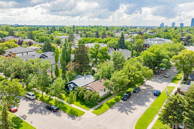 Plus de détails pour 301 15 Av NE, Calgary, AB - Terrain à vendre