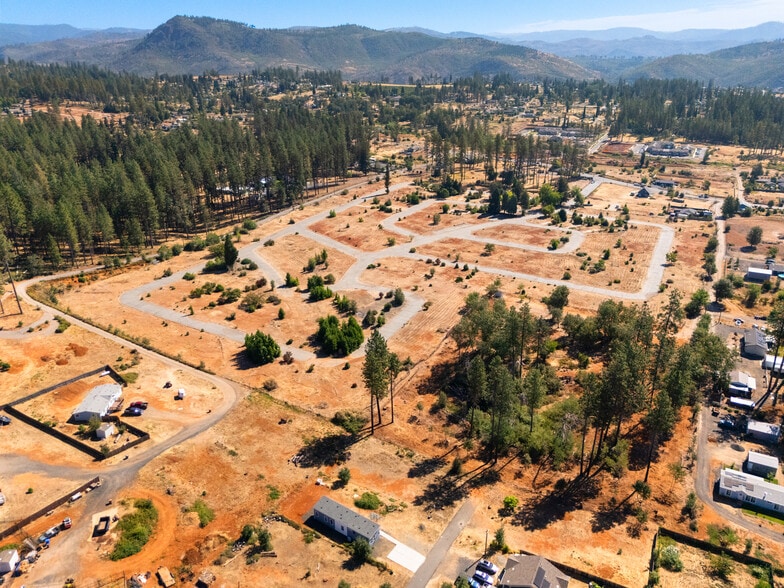1400 Kilcrease Cir, Paradise, CA for sale - Building Photo - Image 2 of 8