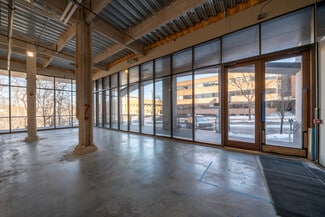 Plus de détails pour 387 N Old Woodward Ave, Birmingham, MI - Commerce de détail à louer