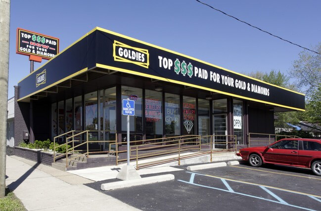 More details for 13630 W Eight Mile Rd, Oak Park, MI - Retail for Sale