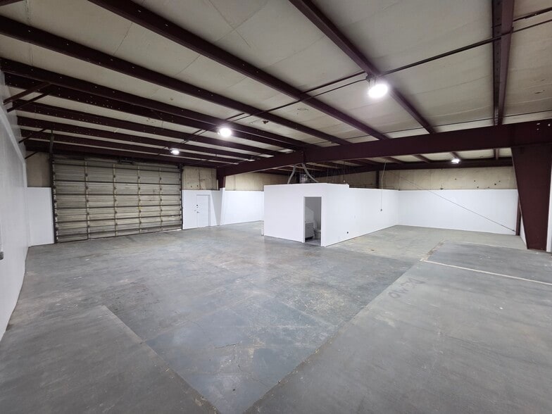 3359-3399 Hawthorne Ave NE, Salem, OR for lease - Building Photo - Image 2 of 13