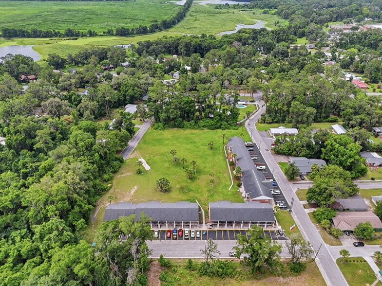 408 SE Allen Pl, Lake City, FL à vendre - Photo du bâtiment - Image 3 de 12