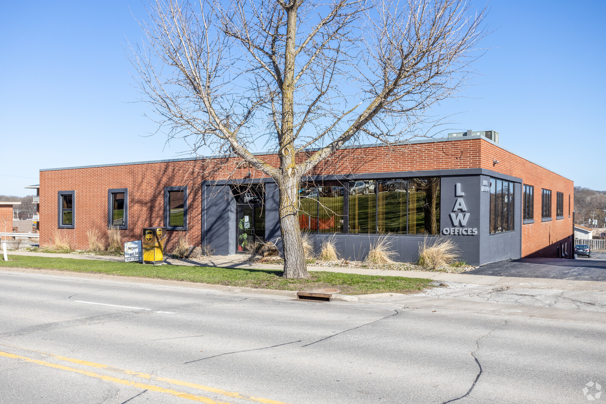 2501 Grand Ave, Des Moines, IA for lease Primary Photo- Image 1 of 6