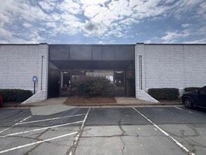 5990 Unity Dr, Norcross, GA à louer Photo intérieure- Image 2 de 7