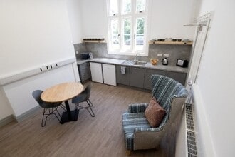 56-58 Holly Walk, Leamington Spa à louer Photo intérieure- Image 2 de 4