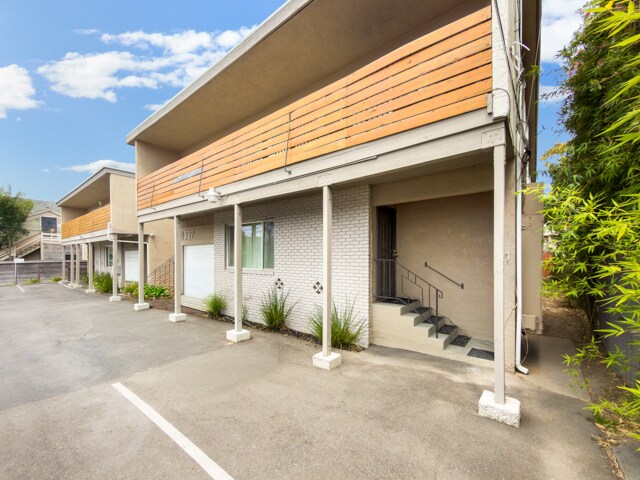 1533-1537 Harmon St, Berkeley, CA à vendre - Photo du bâtiment - Image 2 de 19