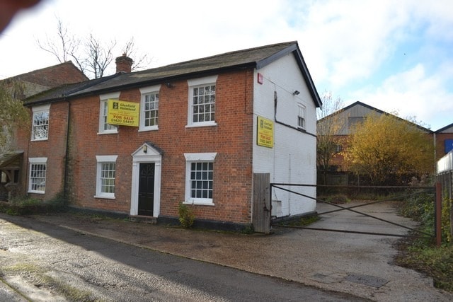 Anstey Mill Ln, Alton à vendre - Photo du bâtiment - Image 2 de 7
