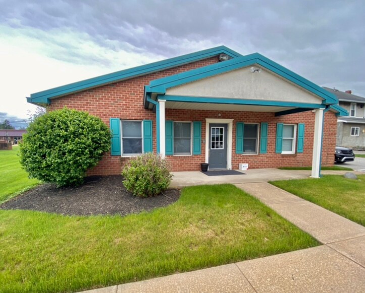 2217 Carlisle Rd, York, PA for lease Building Photo- Image 1 of 7