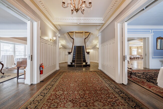 More details for 566 East Ave, Rochester, NY - Specialty for Sale