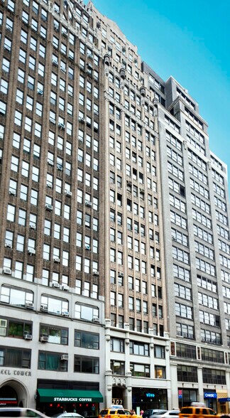 307 Seventh Ave, New York, NY à louer - Photo du bâtiment - Image 2 de 21