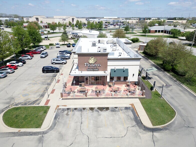 1903 Convenience Pl, Champaign, IL à vendre - Photo du bâtiment - Image 3 de 12