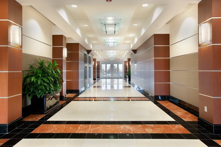 7852 Walker Dr, Greenbelt, MD for lease - Interior Photo - Image 2 of 5