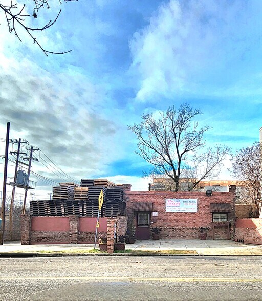 611 N Main St, Memphis, TN for sale - Building Photo - Image 1 of 16