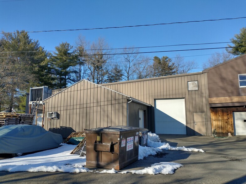 382 Southampton Rd, Westfield, MA à vendre - Photo du bâtiment - Image 3 de 6