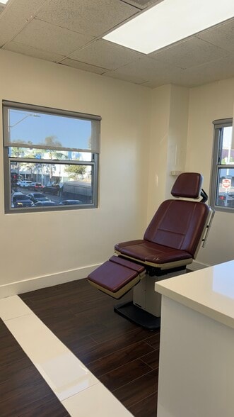 375 N Canon Dr, Beverly Hills, CA for lease - Interior Photo - Image 3 of 20