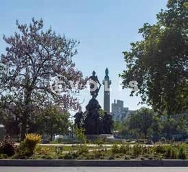 Commerce de détail dans Paris à vendre - Photo du bâtiment - Image 1 de 3