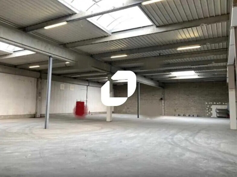 Flex in Choisy-le-Roi for lease - Building Photo - Image 3 of 7