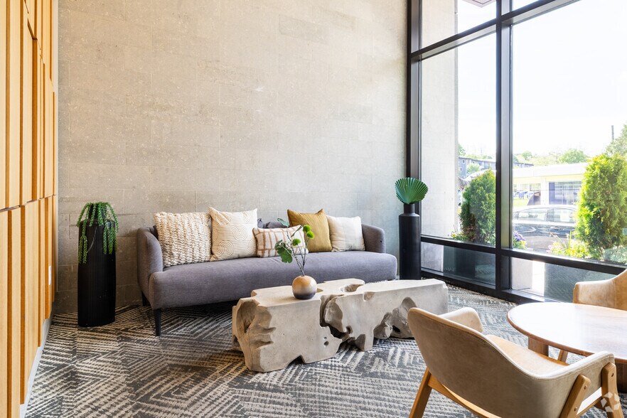 3607 Washington St, Jamaica Plain, MA à louer - Hall d’entrée - Image 2 de 20