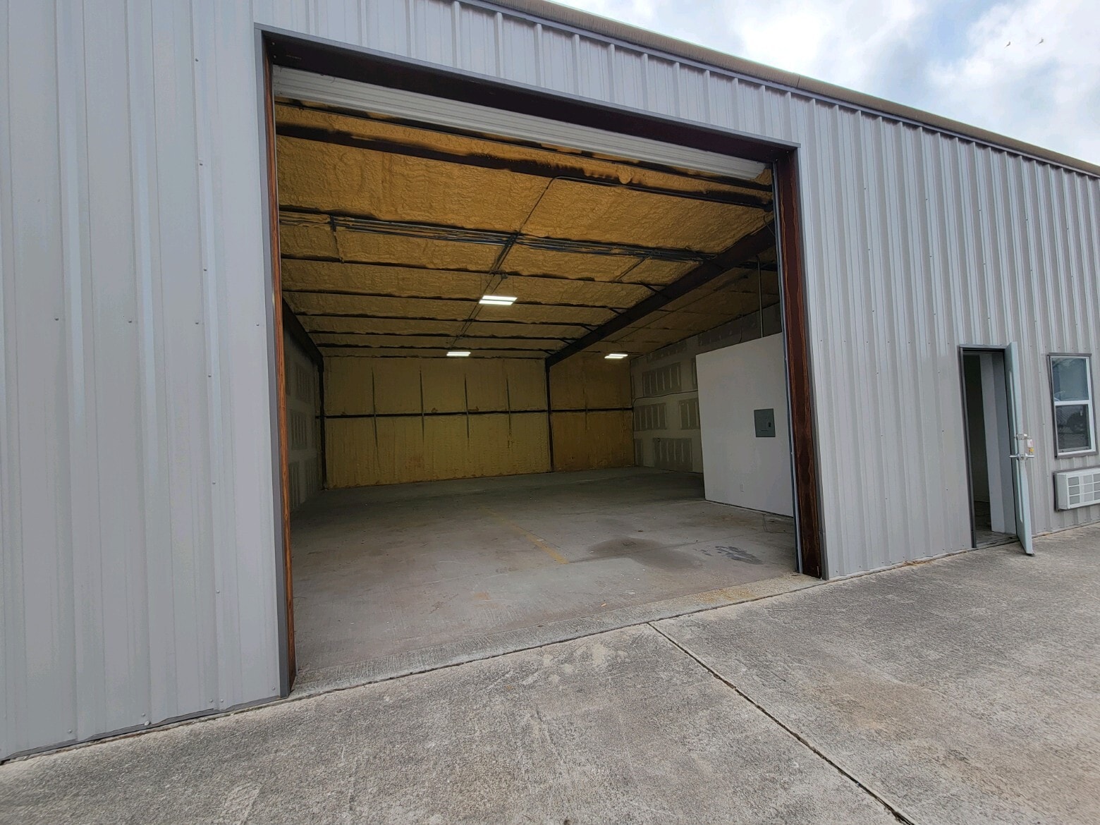 1515 Lakeville Dr, Kingwood, TX for lease Building Photo- Image 1 of 5