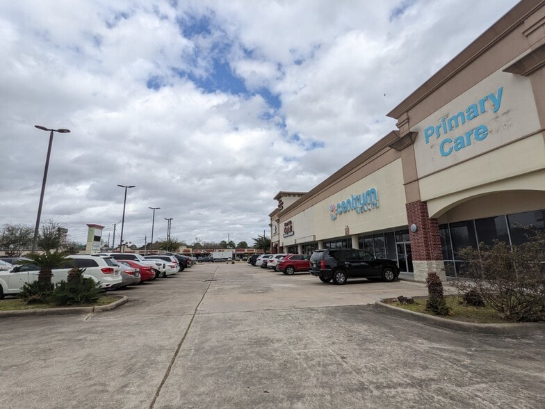 13977 Westheimer Rd, Houston, TX for sale - Building Photo - Image 3 of 16