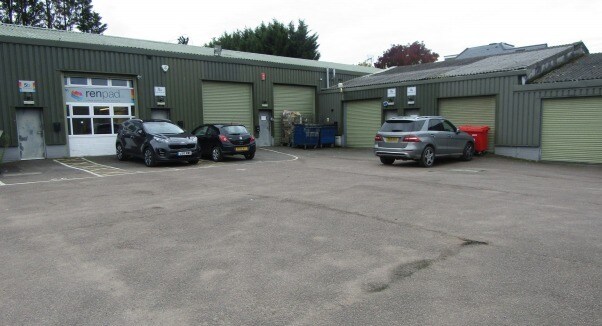5 Hoe Ln, Nazeing à louer Photo principale- Image 1 de 3
