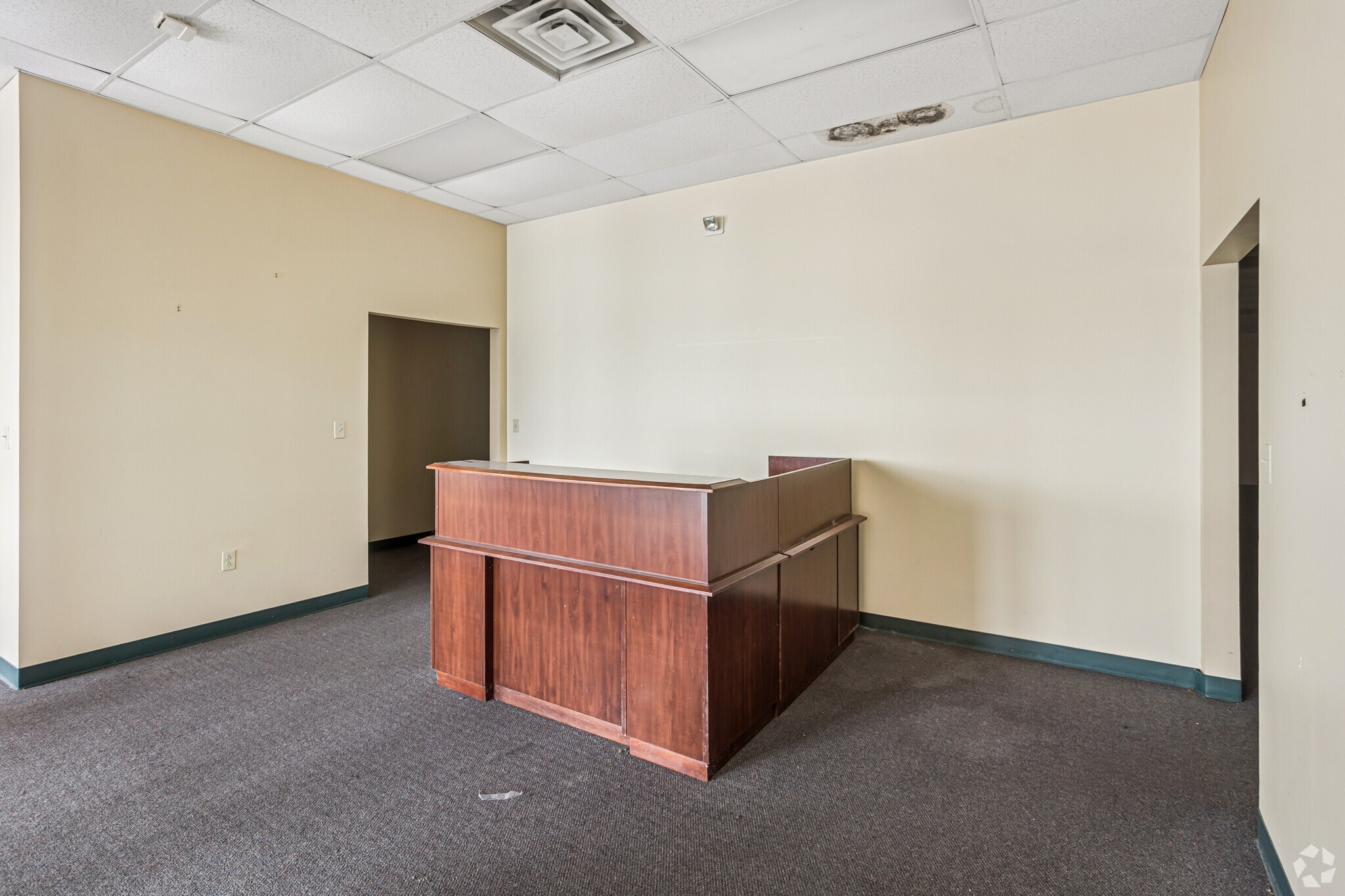 1910 Minno Dr, Johnstown, PA for lease Interior Photo- Image 1 of 3