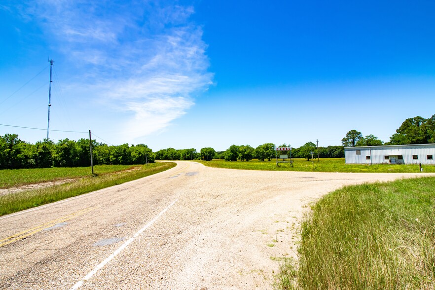 1901 E Ebey St, Church Point, LA for lease - Building Photo - Image 3 of 3