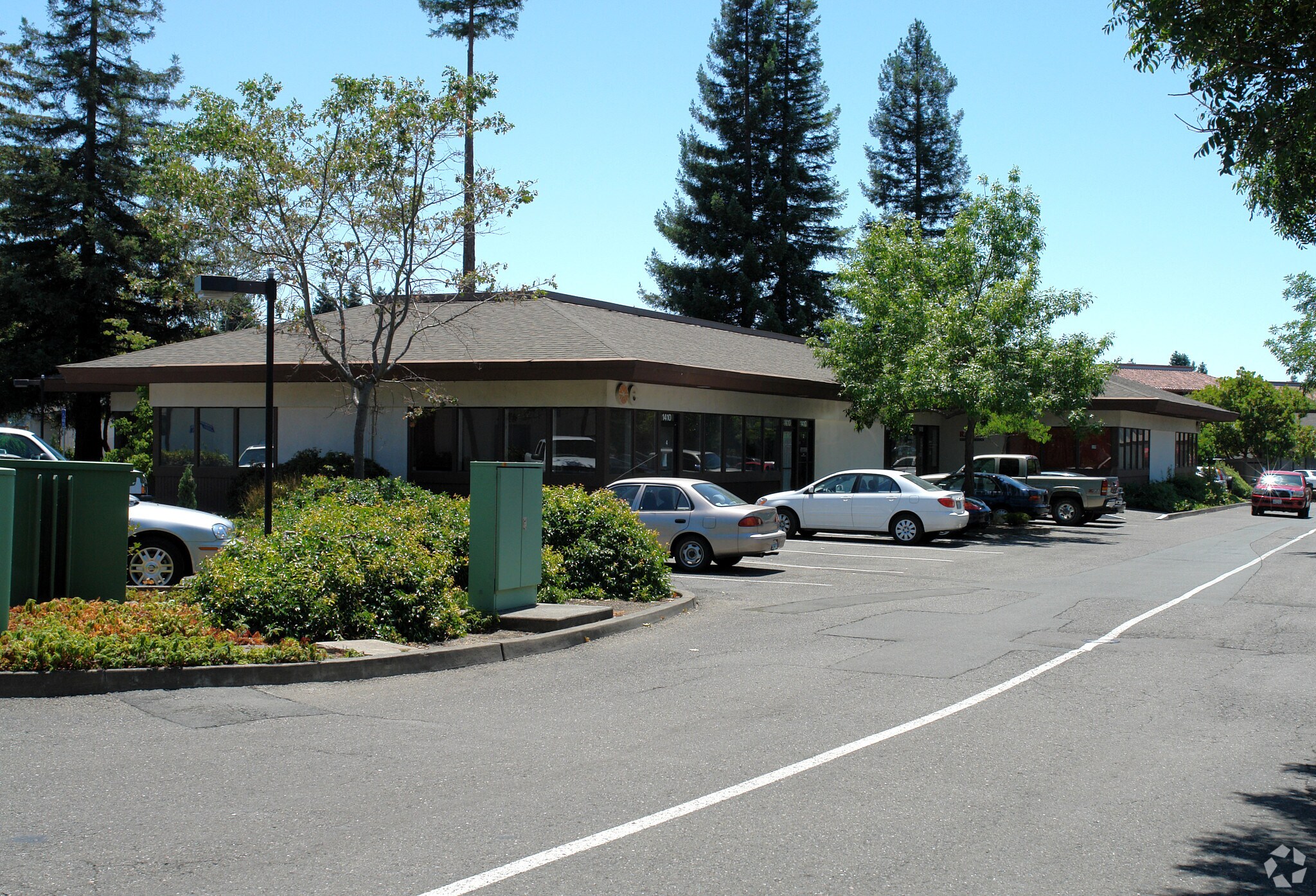 1410 Guerneville Rd, Santa Rosa, CA à vendre Photo principale- Image 1 de 6