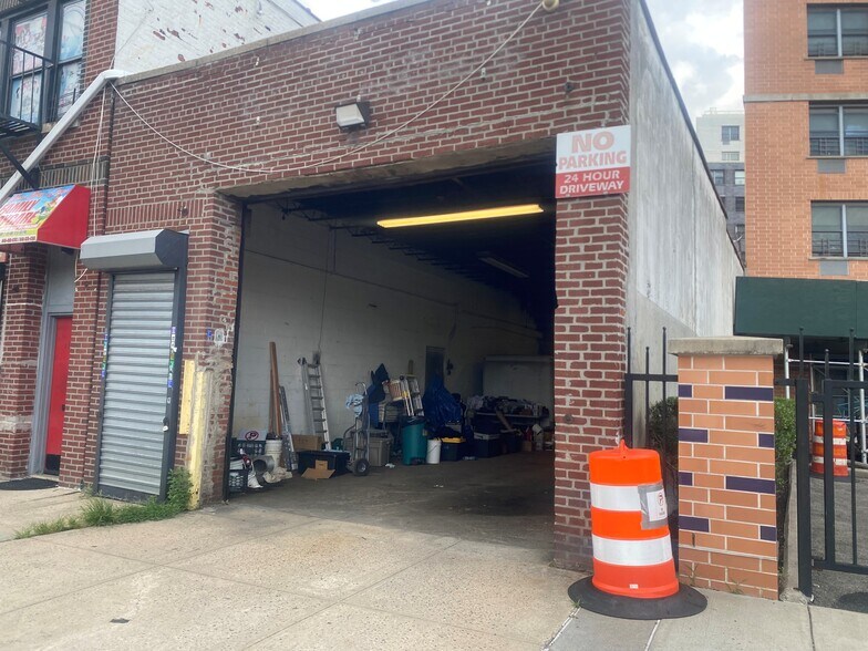 1162 E Tremont Ave, Bronx, NY à louer - Photo intérieure - Image 2 de 6