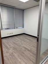 4606 FM 1960 W, Houston, TX à vendre Photo intérieure- Image 2 de 8