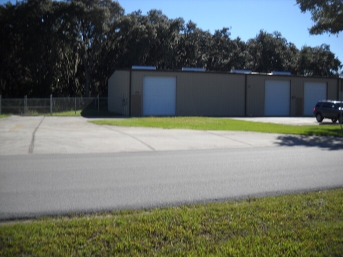 4104-4120 Holden Rd, Lakeland, FL à louer Photo principale- Image 1 de 13