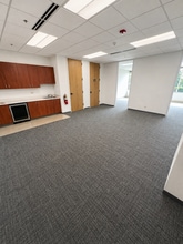 1 Overlook Pt, Lincolnshire, IL for lease Interior Photo- Image 1 of 3