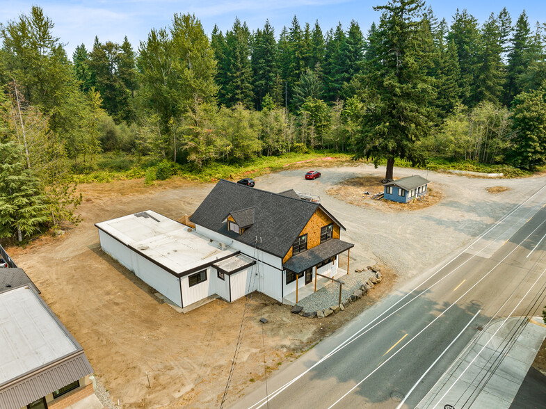 24306 Roberts Dr, Black Diamond, WA à vendre - Photo du bâtiment - Image 1 de 42