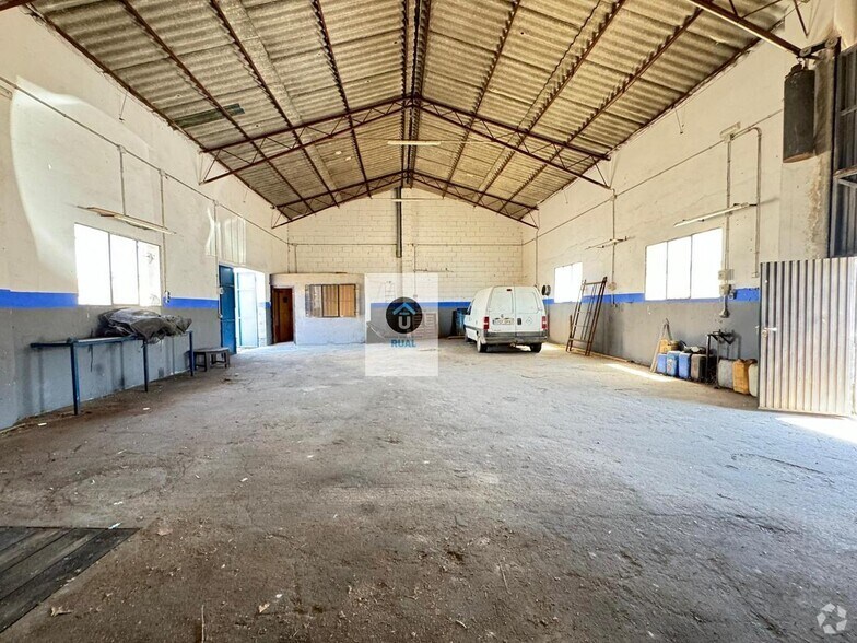 Industrial in Belvís de la Jara, Toledo for sale - Building Photo - Image 2 of 12