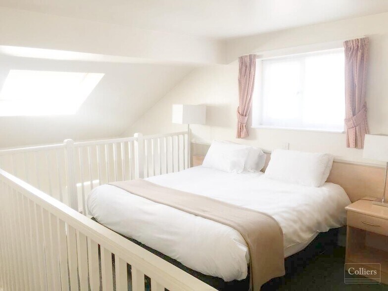 Moreton Park, Wrexham for sale - Interior Photo - Image 1 of 1