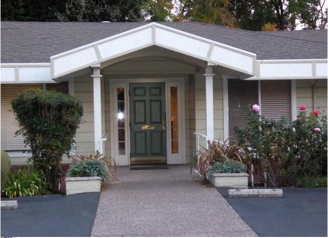 961 Ygnacio Valley Rd, Walnut Creek, CA à louer - Photo du bâtiment - Image 2 de 11