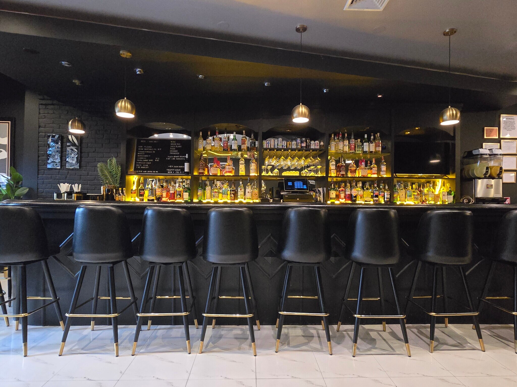 464 Onderdonk Ave, Flushing, NY à louer Photo intérieure- Image 1 de 27