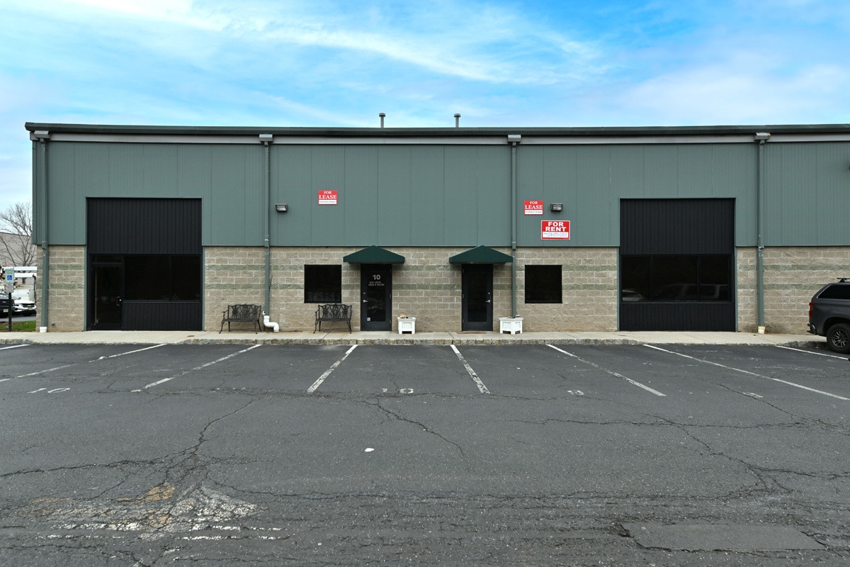 60 Whitney Rd, Mahwah, NJ for lease Primary Photo- Image 1 of 23