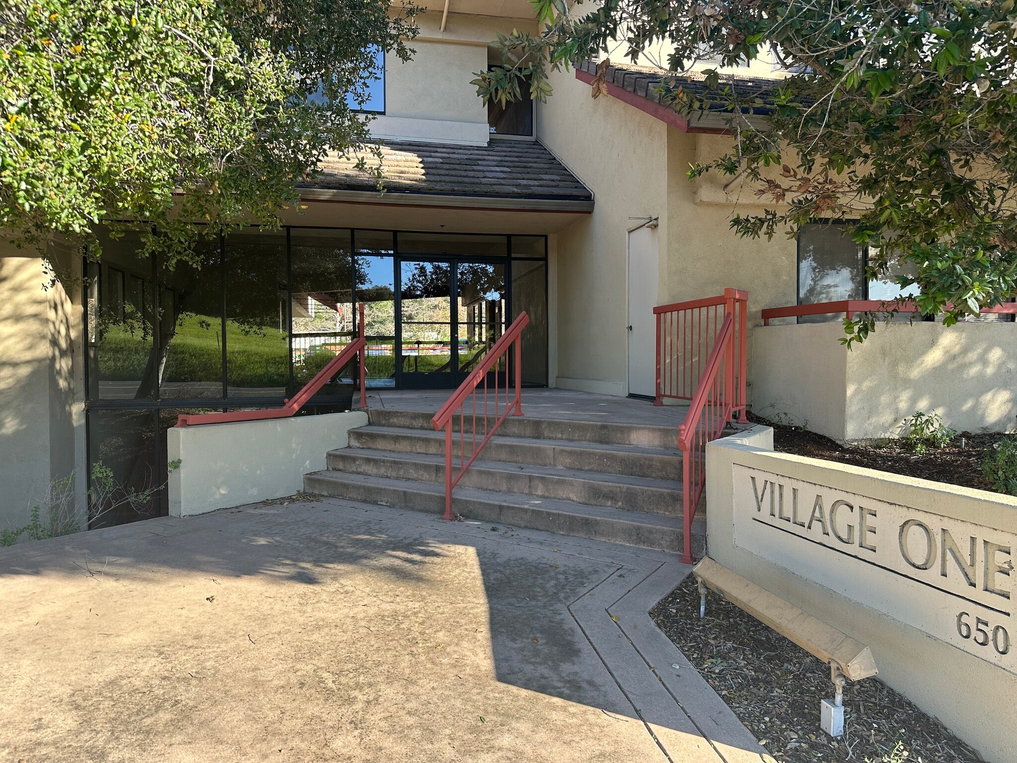 650 Alamo Pintado Rd, Solvang, CA à louer Photo intérieure- Image 1 de 11