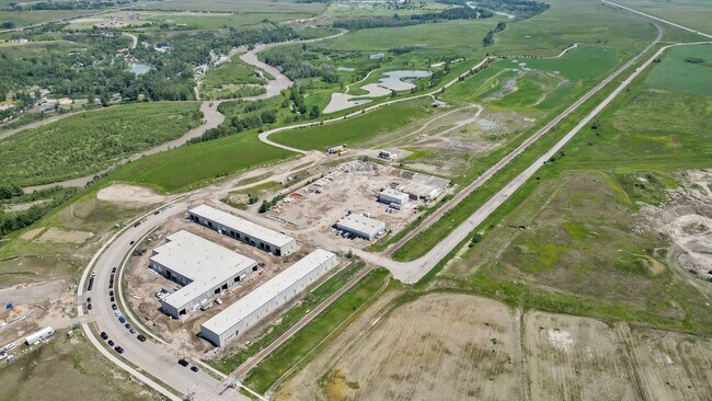 Plus de détails pour 3800 Southbank Rd, Okotoks, AB - Terrain à vendre