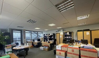 Office in Orsay for lease Building Photo- Image 2 of 5