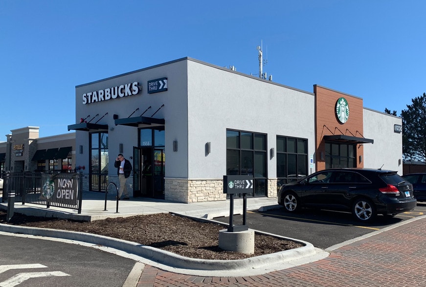 1555 S Busse Rd, Elk Grove Village, IL for sale - Building Photo - Image 1 of 1