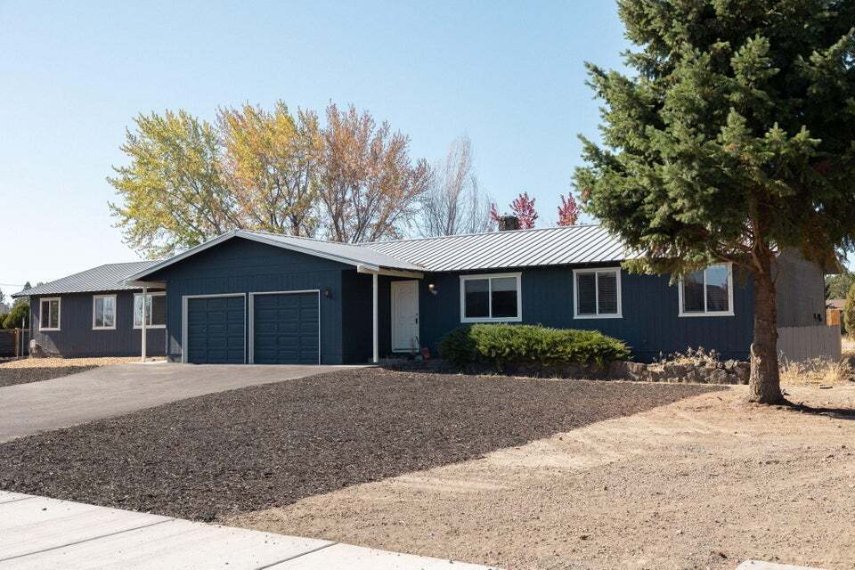 61683 Daly Estates Dr, Bend, OR for sale Primary Photo- Image 1 of 36